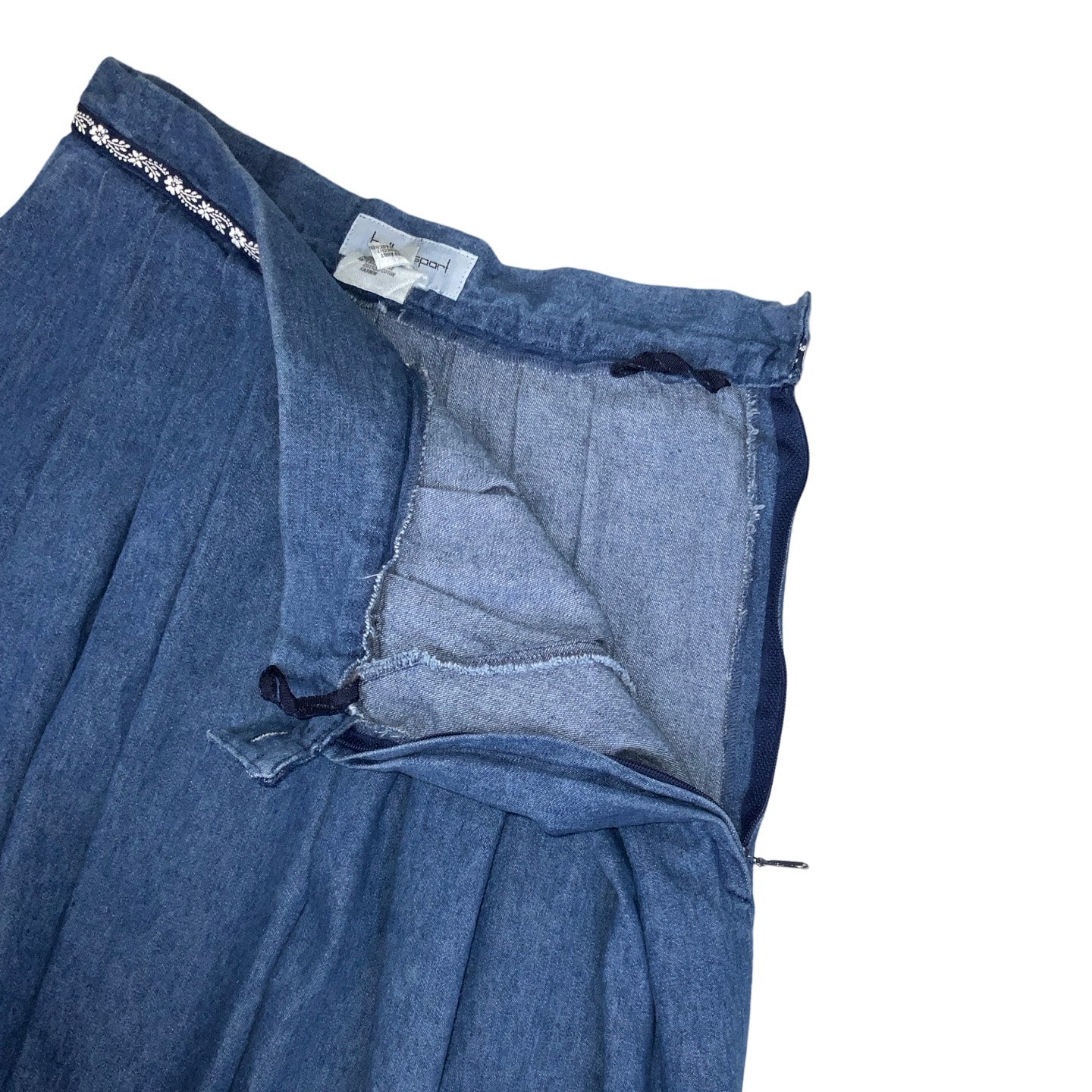 Vintage 70s 80s 'Heller-Sport' Blue White Embroidered Denim Midi Shirt 8 10