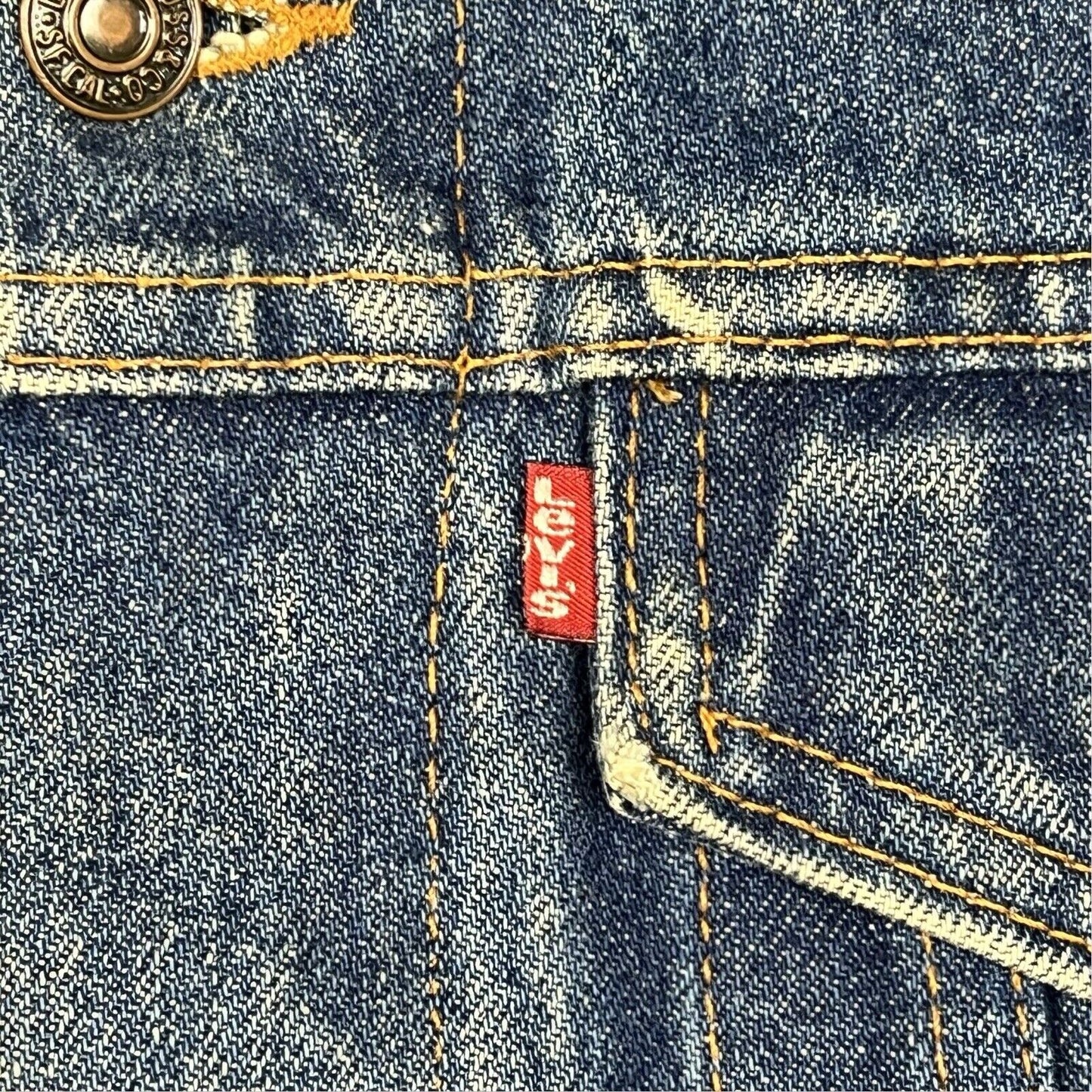 VTG 1980s USA LEVIS RED TAB TYPE 3 TRUCKER DENIM JACKET 527 STAMP 38 S