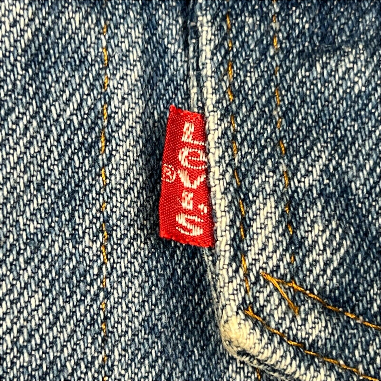 VTG 1970s USA MADE LEVIS RED TAB TYPE 3 TRUCKER DENIM JACKET 527 STAMP 37 S
