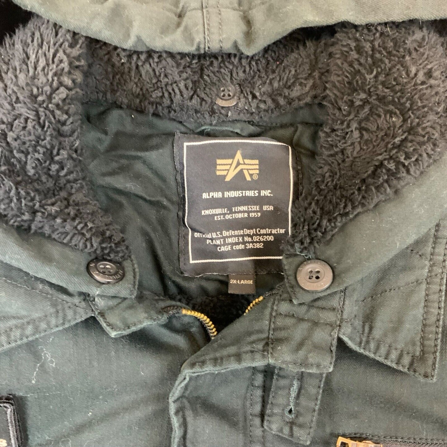 VTG MENS BLACK ALPHA INDUSTRIES FLEECE LINED COTTON PARKA COAT MILITARY XL 46”
