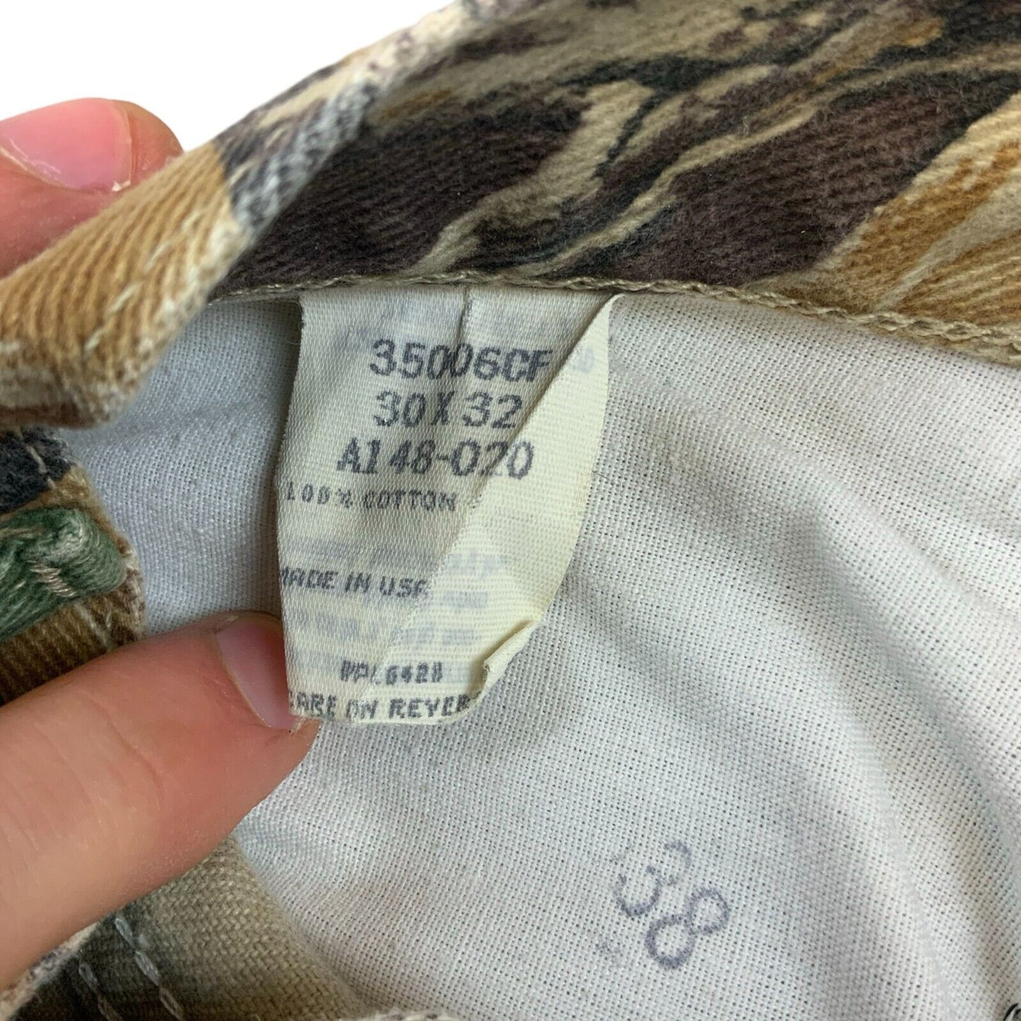VTG USA MADE WRANGLER ADVANTAGE REAL TREE CAMOUFLAGE HUNTING JEANS 28W 32L