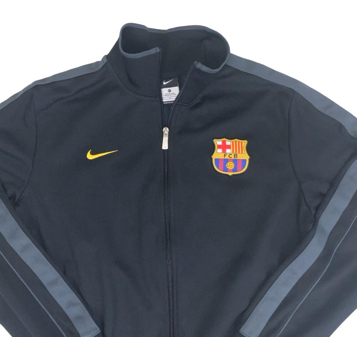VTG NIKE FC BARCELONA BLACK TRAINING TRACK JACKET X-LARGE