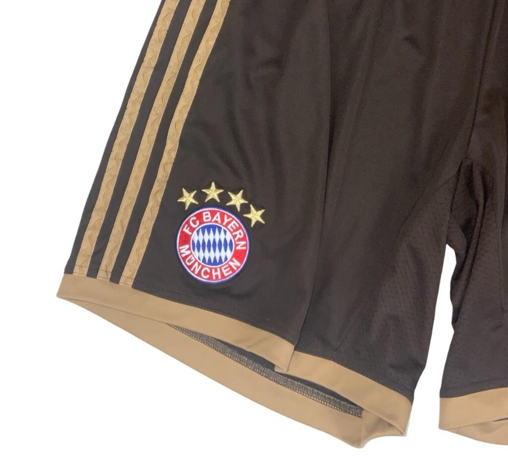 VTG Y2K ADIDAS BROWN BAYERN MUNCHEN 2013/14 FC AWAY SPORTS SHORTS MEDIUM