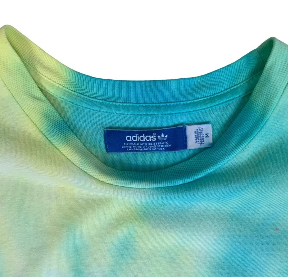 ADIDAS TIE DYE BLUE YELLOW GREEN GRAPHIC TEE SMALL
