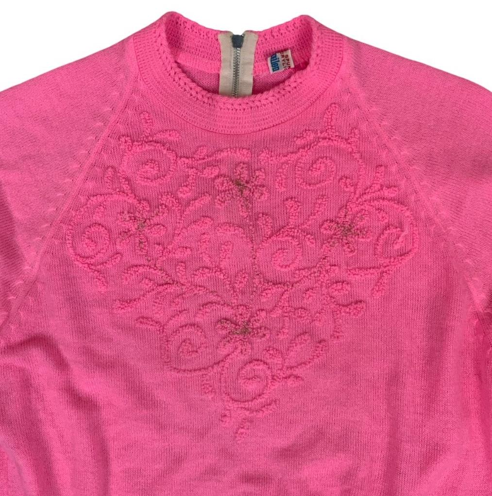 VTG 60S PINK EMBROIDERED FLORAL CASUAL SHORT SLEEVED KNIT TOP SMALL 10