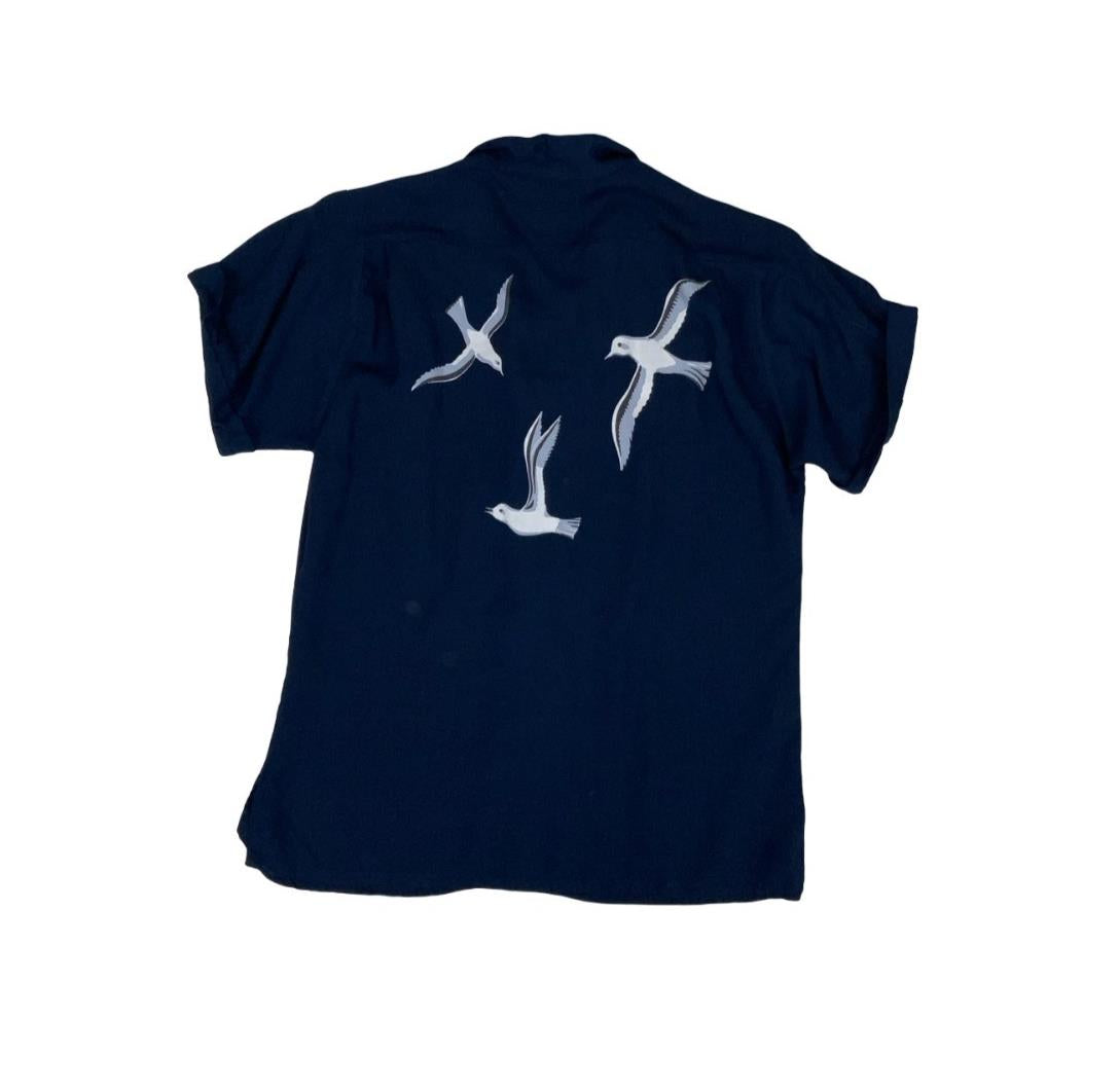 'EIKONT' NAVY BLUE SEAGULL BIRD GRAPHIC SHORT SLEEVED BUTTON-UP BLOUSE S 10