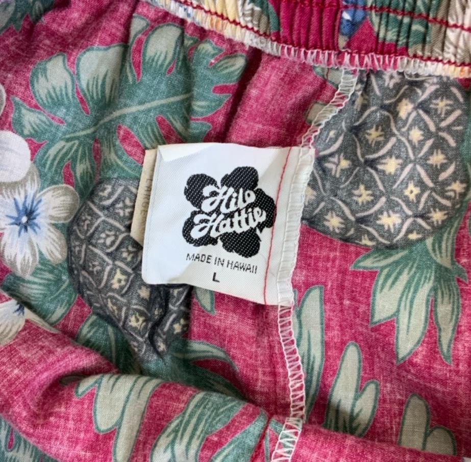 VTG 'HILO HATTIE' PINK GREEN BLUE FLORAL PINEAPPLE PATTERN HAWAIIAN SHORTS S M