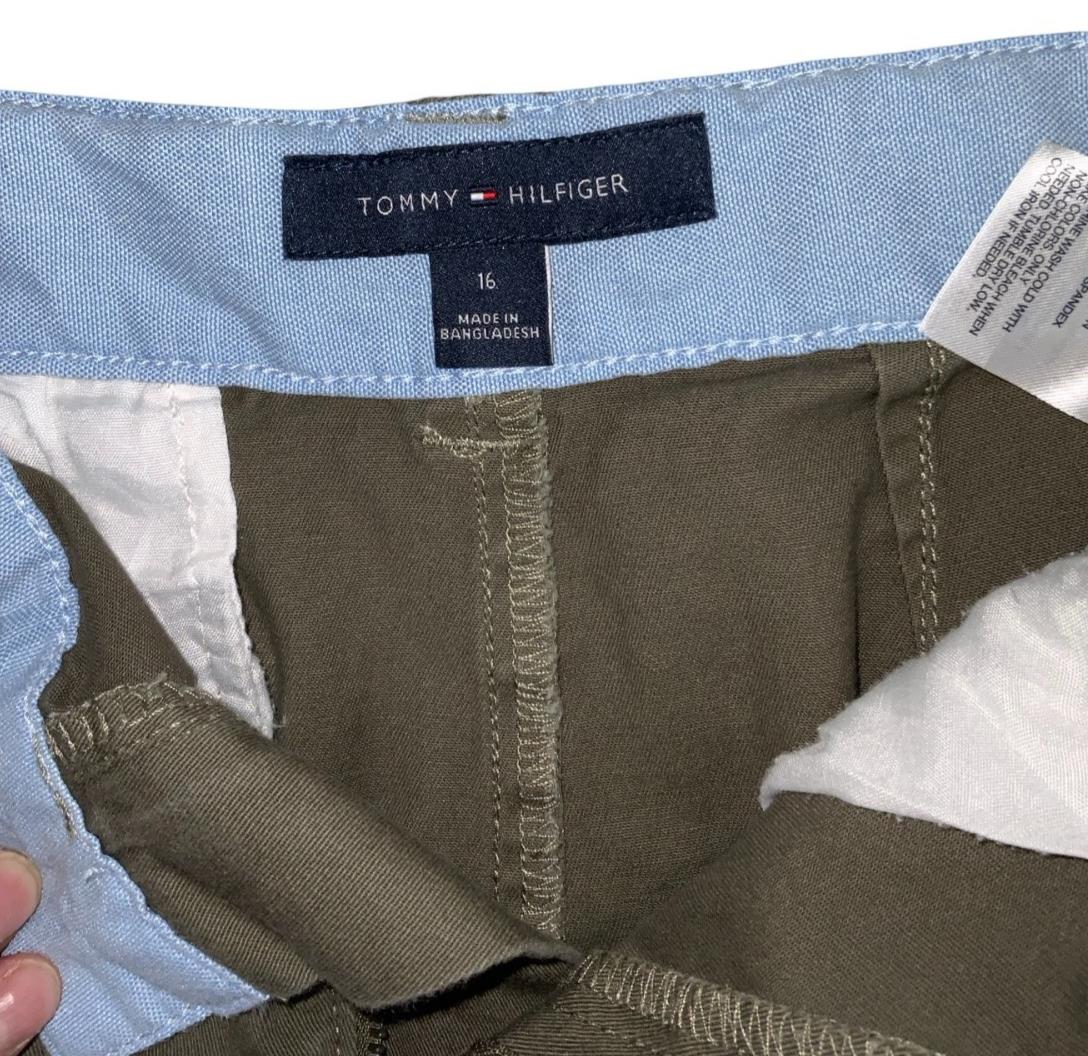 VTG 90s 'TOMMY HILFIGER' KHAKI GREEN MIDI CHINO SUMMER HIKING BEACH SHORTS S 8