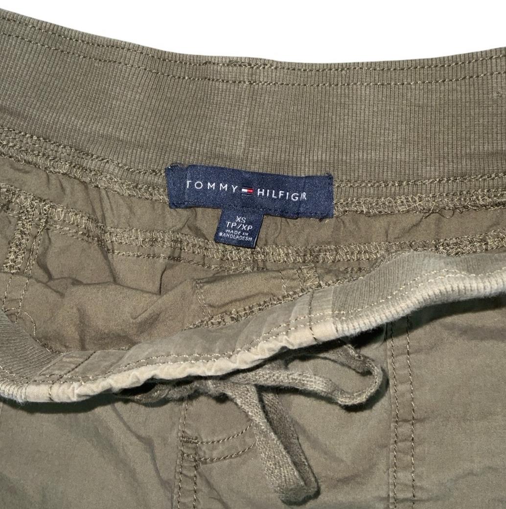VTG 90s 'TOMMY HILFIGER' KHAKI GREEN CARGO HIKING BEACH SUMMER HOLIDAY SHORTS M