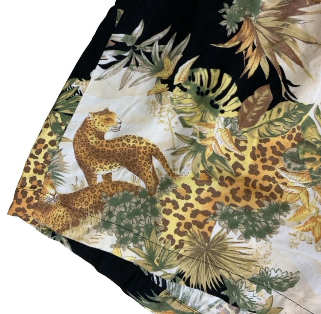 VTG y2k 90s BLACK GREEN BEIGE ANIMAL LEOPARD SAFARI PATTERNED SHORTS M L