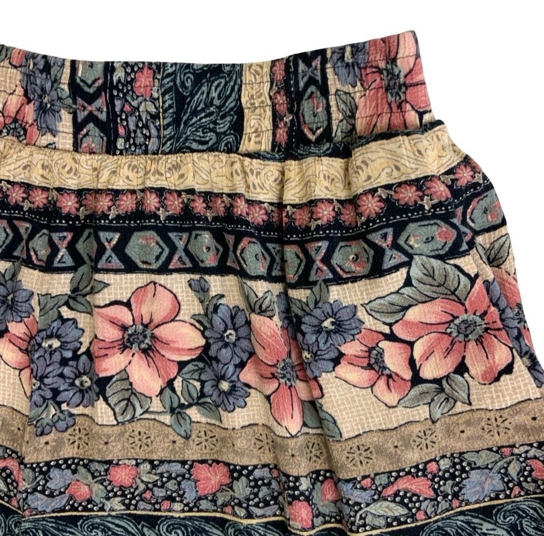 VTG 90s 'NORTON MCNAUGHTON' FLORAL BLUE BEIGE PINK STRIPED PATTERNED SHORTS S