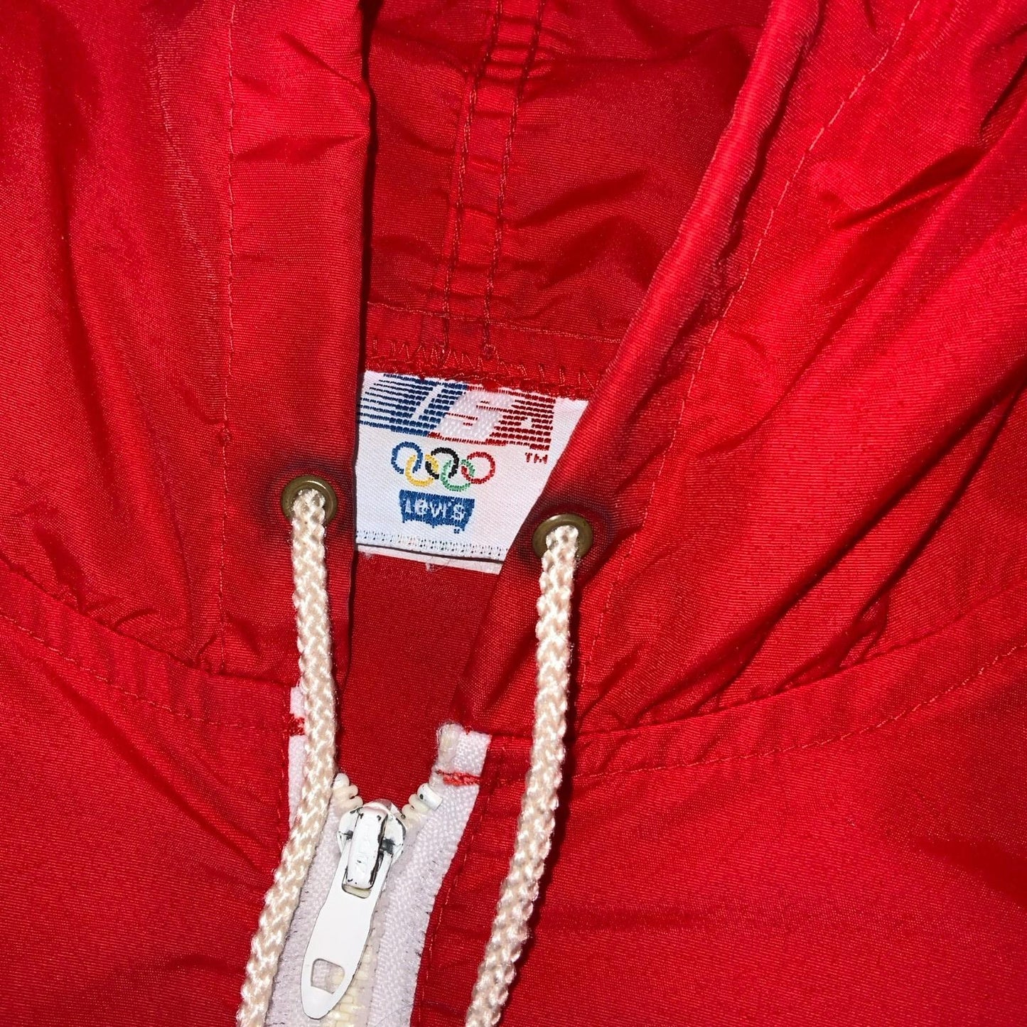 VTG 1980s 'LEVI's' RED USA OLYMPIC GAMES HOODED WINDBREAKER SHELL JACKET XL