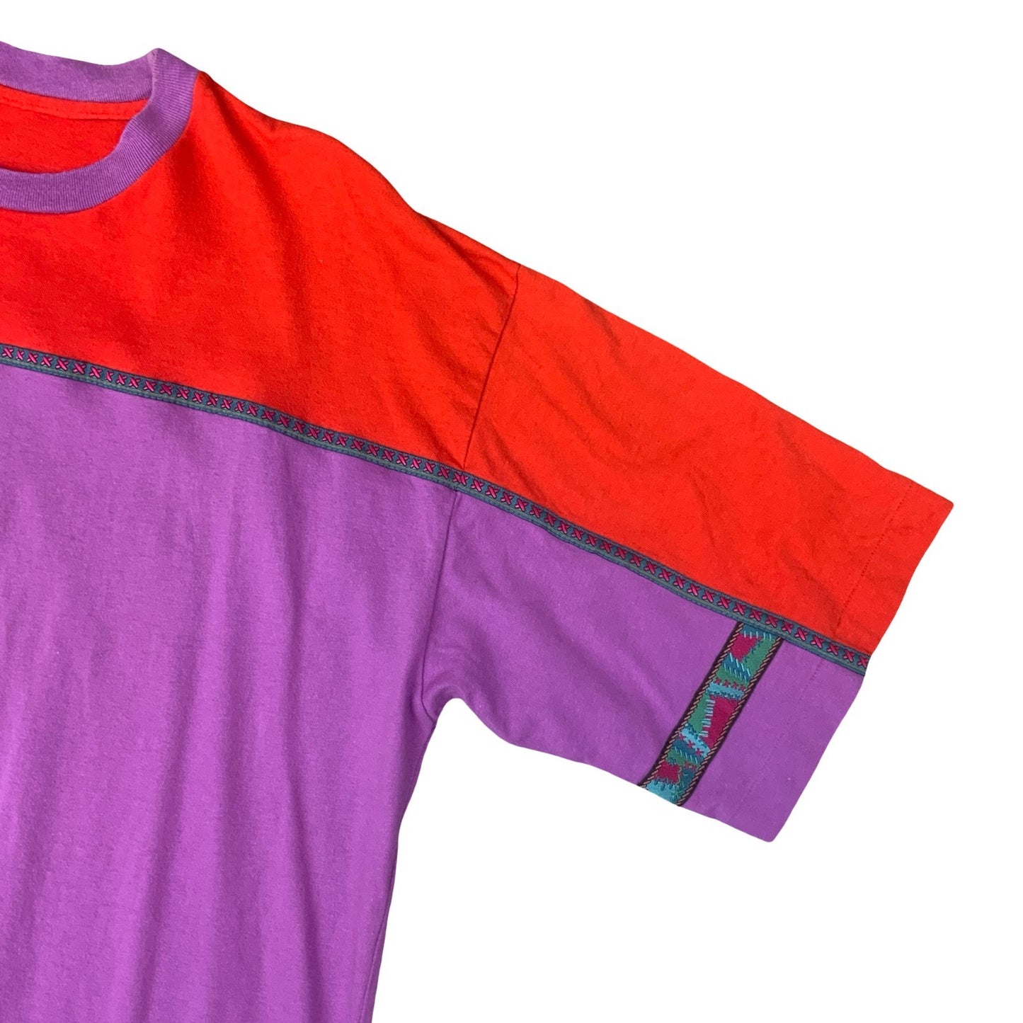 VTG 90S WIND SURF RED PURPLE COLOURBLOCK SINGLE STITCH GRAPHIC TEE LARGE