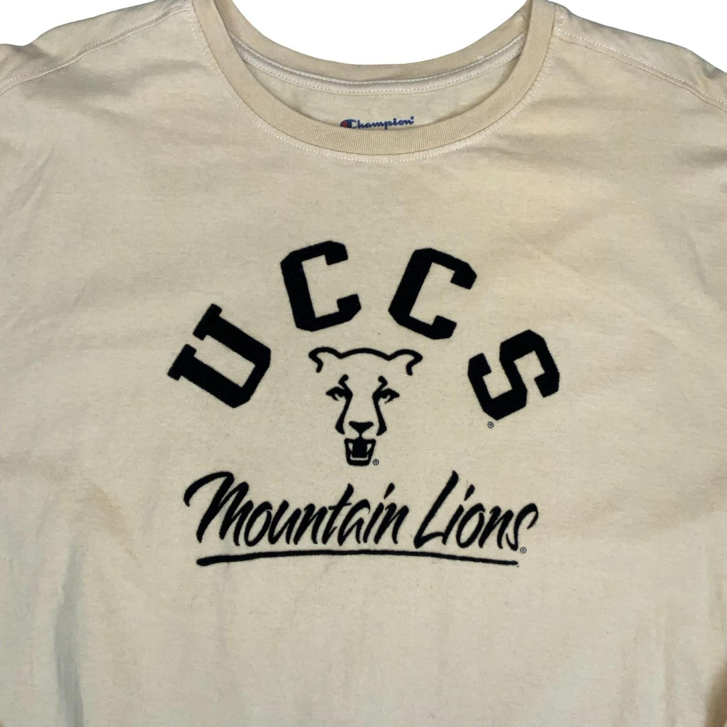 UCCS 'CHAMPION' AUTHENTIC MOUNTAIN LIONS YELLOW LONG SLEEVED SWEATSHIRT TEE XL
