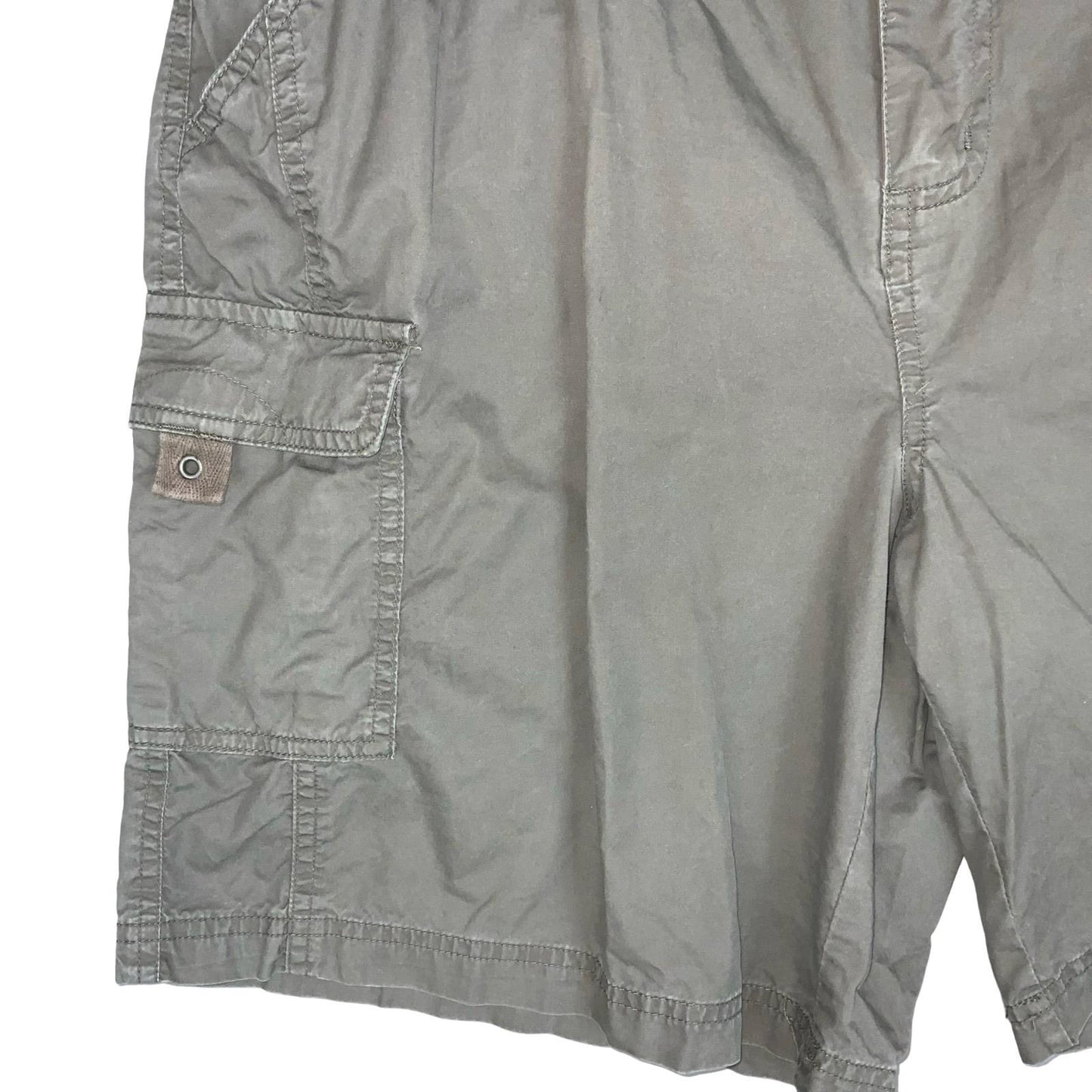 90s 'COLUMBIA' SPORTSWEAR KHAKI GREEN GREY CARGO COMBAT STREETWEAR SHORTS 33W