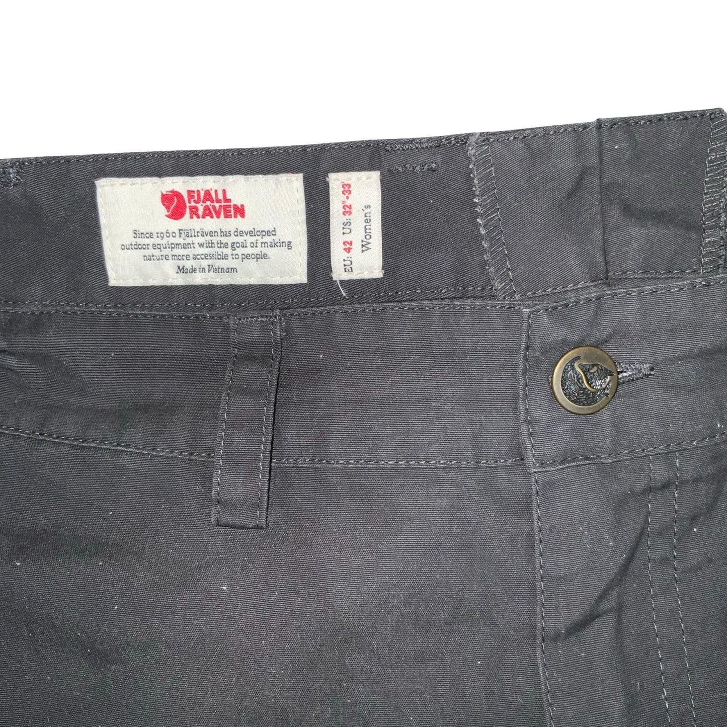 VTG 00s 'FJÄLLRÄVEN' KHAKI GREY GREEN CARGO COMBAT WOMEN'S SHORTS MED LARGE