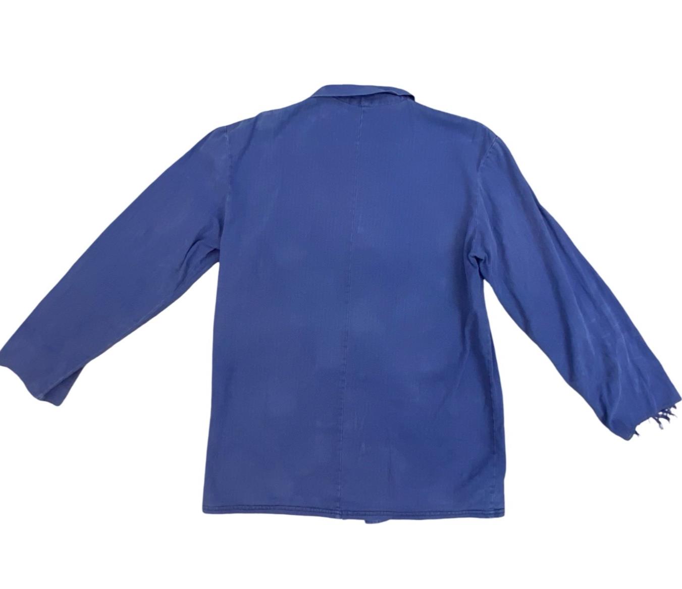 VTG DISTRESSED FADED INDIGO HERRINGBONE COTTON EU FRENCH WORKWEAR CHORE JACKET M