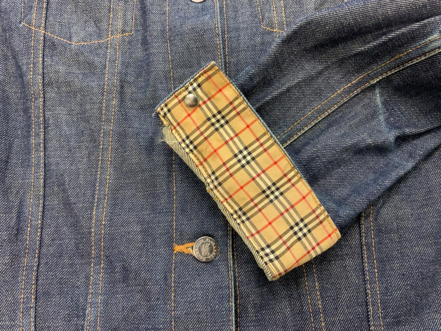 BURBERRYS BLUE LABEL TYPE 3 TRUCKER DENIM JACKET INDIGO BLUE XS