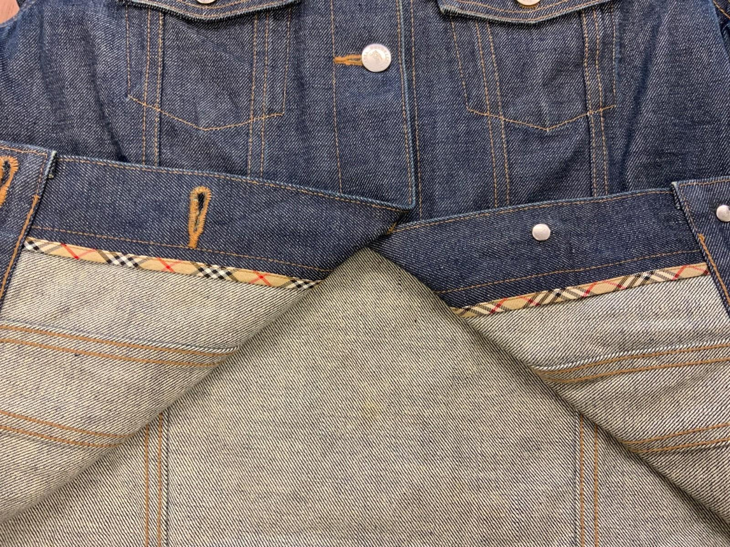 BURBERRYS BLUE LABEL TYPE 3 TRUCKER DENIM JACKET INDIGO BLUE XS
