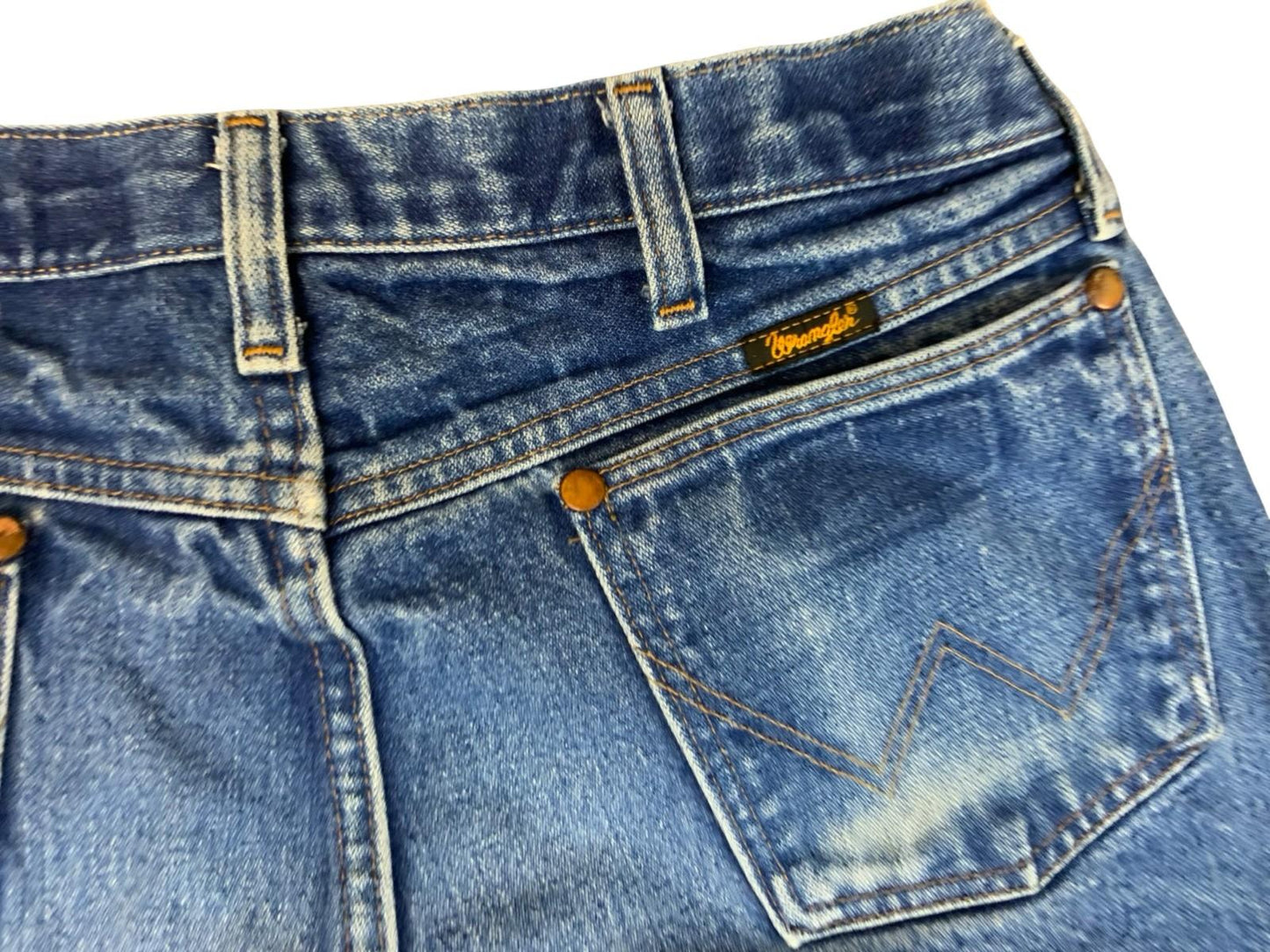 VTG 1980s WRANGLER HEAVY DENIM MID STONEWASH DENIM JEANS NICE FADES 34W 32L