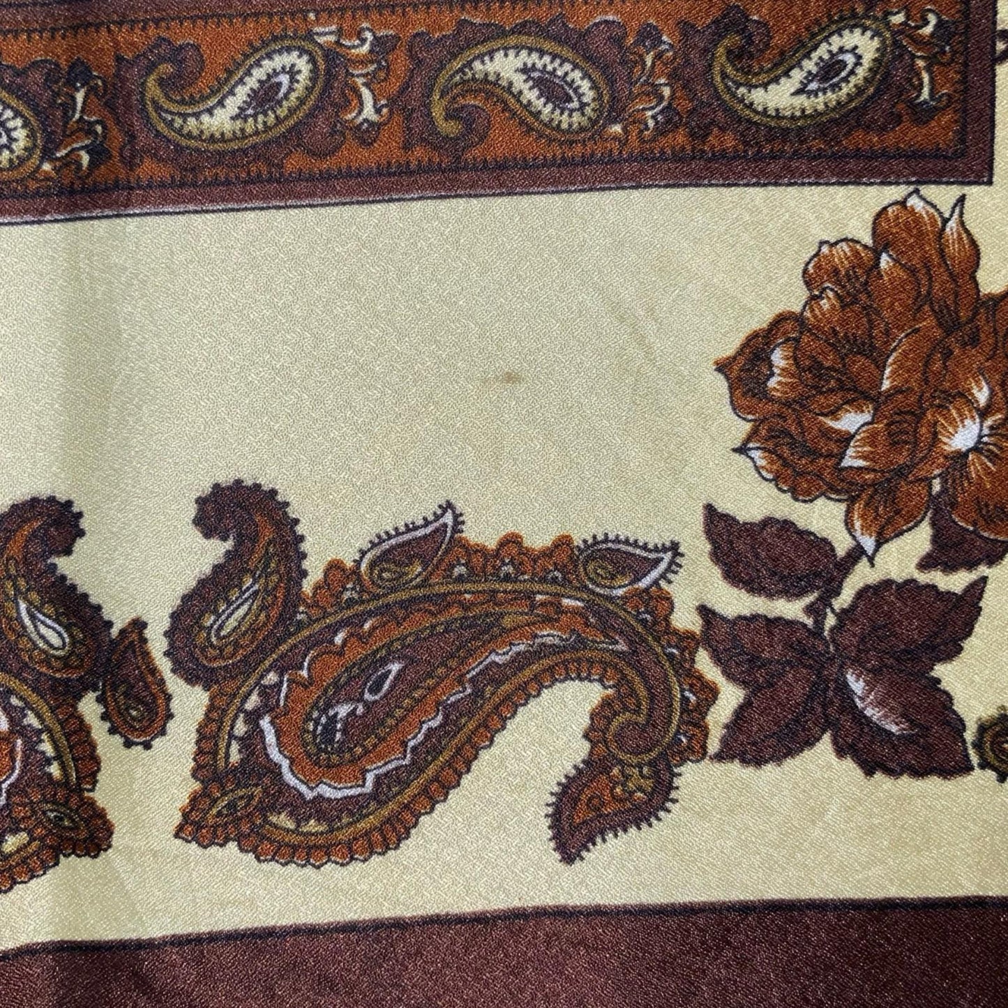 VTG BROWN BEIGE PAISLEY PATTERNED FLORAL BANDANA SQUARE SCARF