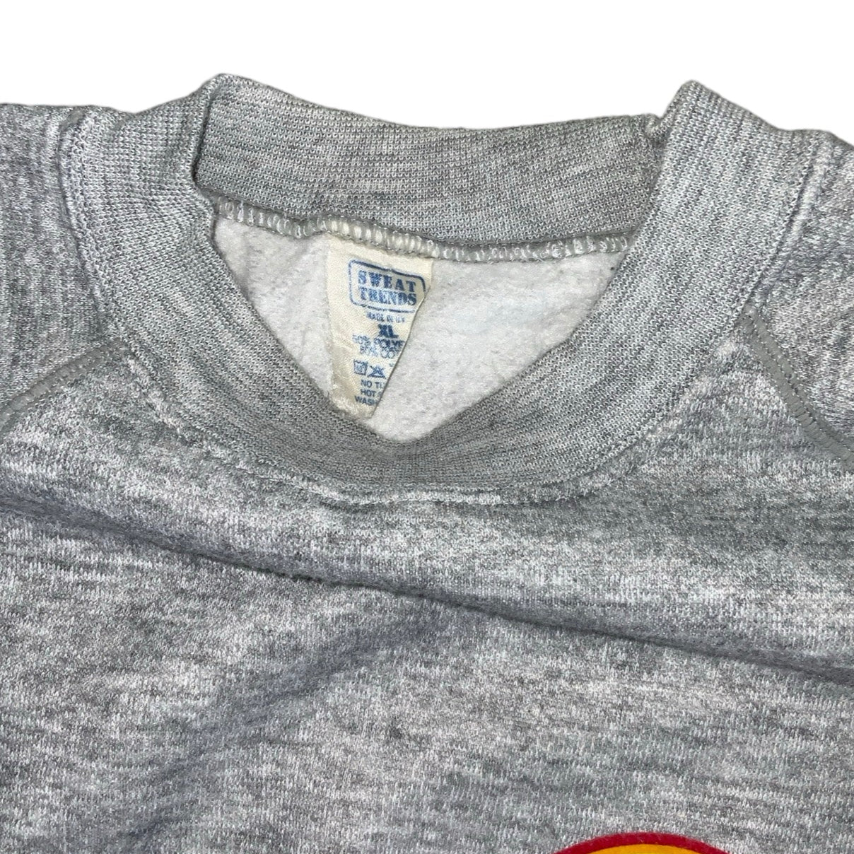 Vintage 90s 'Sweat Trends' Grey 'Scotland's for me!' Spell-Out Graphic Sweatshirt S M