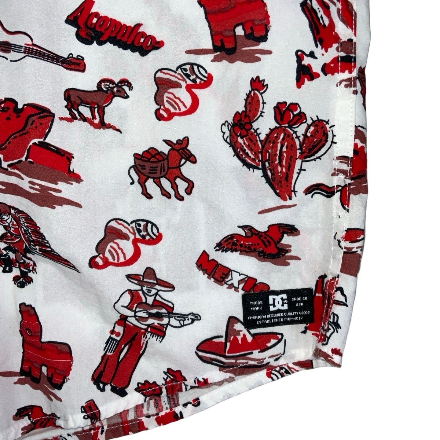 Vintage DC White Red Western Graphic Short Sleeved Shirt M