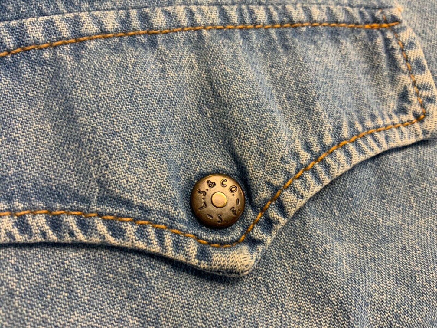 VTG 1970s 80s LEVIS ORANGE TAB MID BLUE LIGHT DENIM WESTERN YOKED SHIRT 40” M