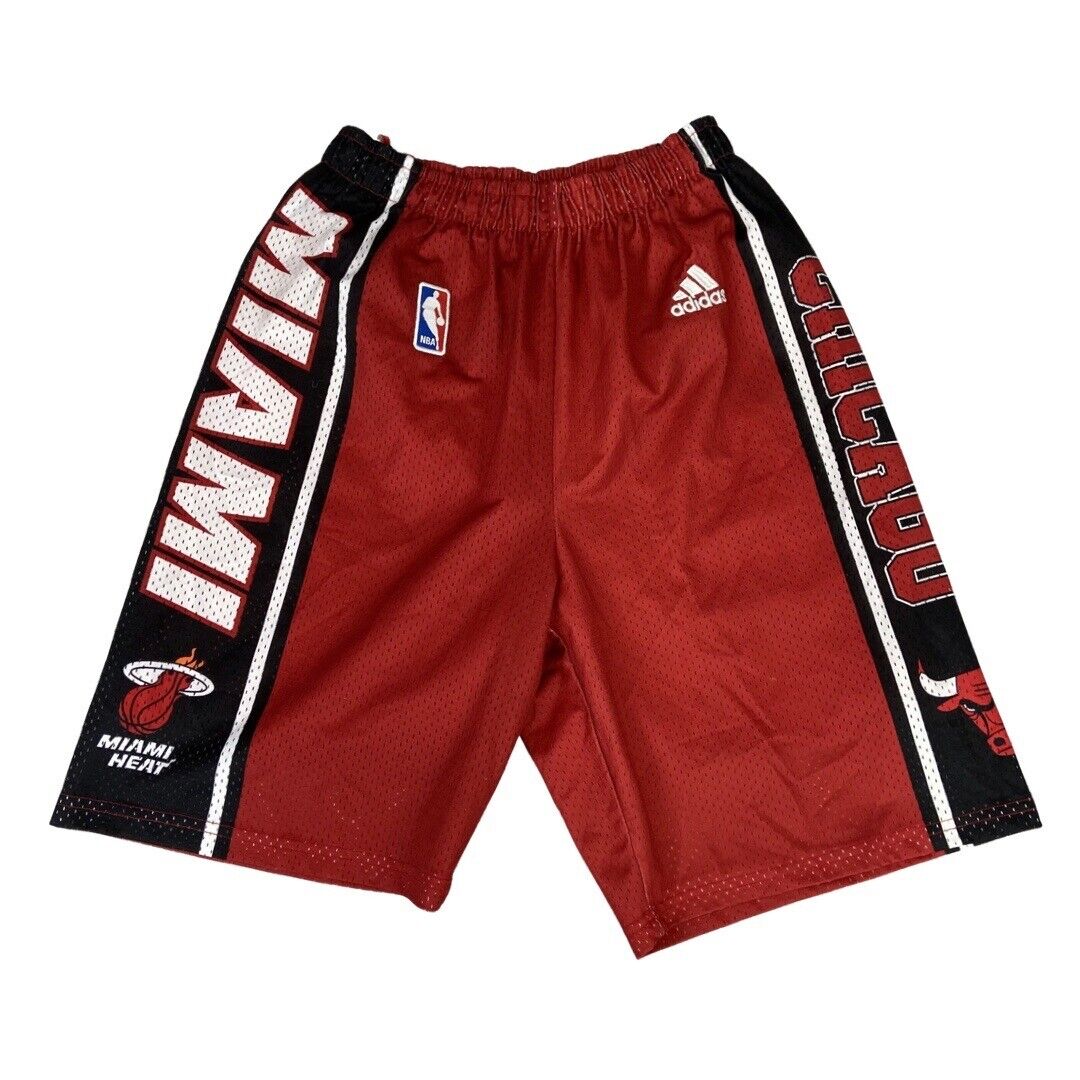Vintage 90s Adidas Miami Heat x Chicago Bulls NBA Mesh Basketball Shorts Large