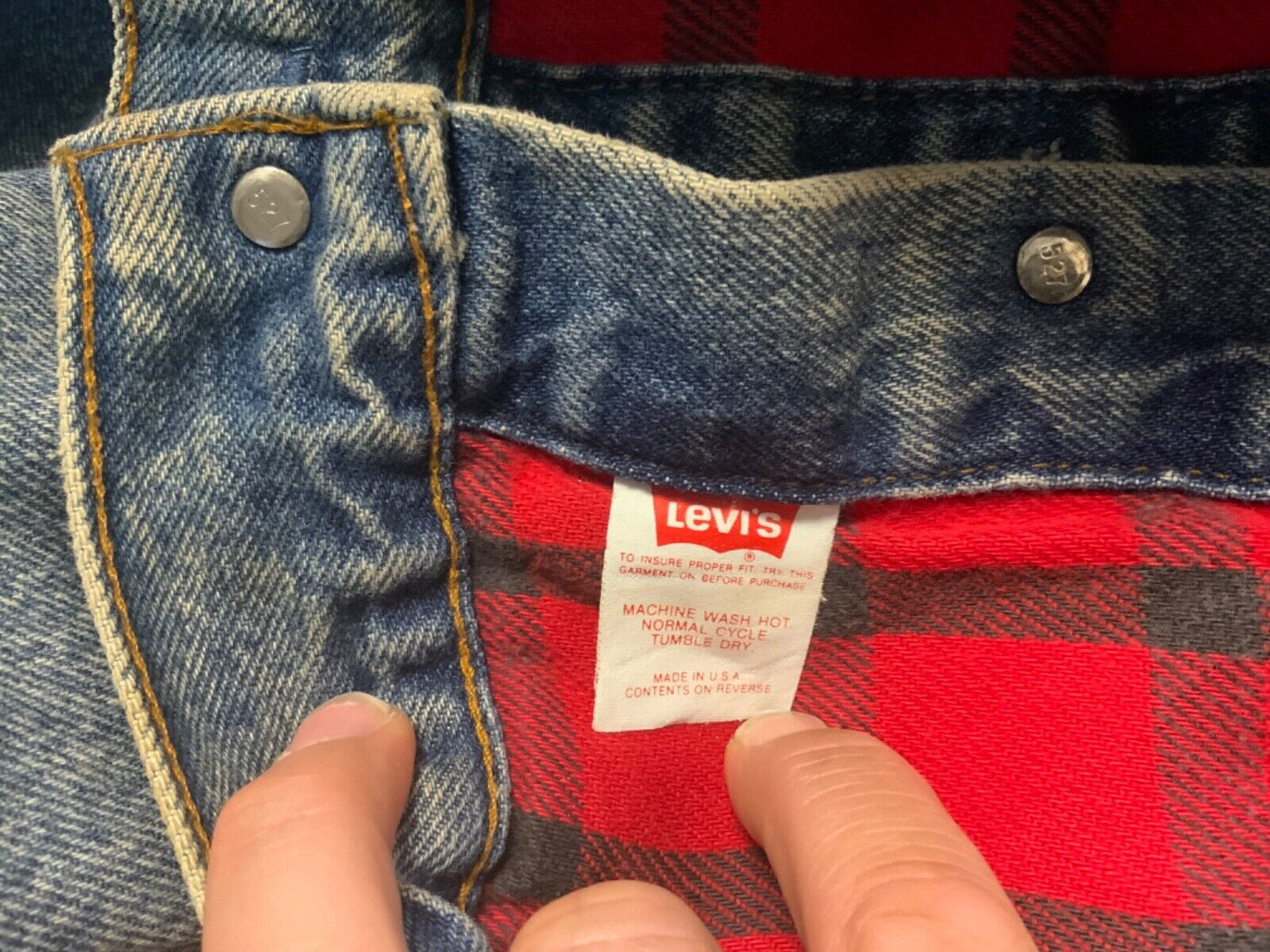 VTG 80s USA LEVIS RED TAB PLAID FLANNEL LINED TYPE 3 DENIM TRUCKER JACKET 38” S