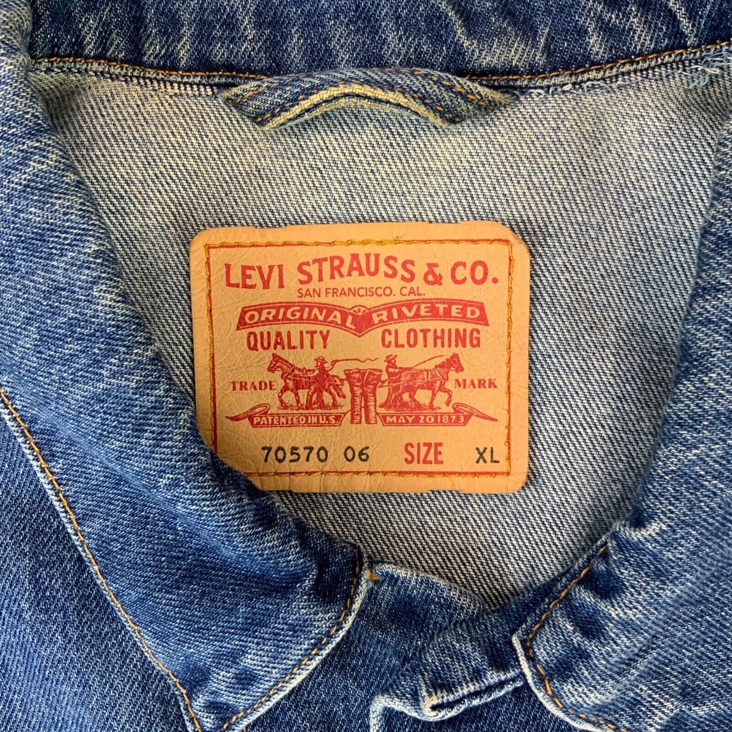 VTG LEVIS 70570 06 RED TAB DENIM CHORE TRUCKER JACKET WESTERN RODEO XL 46”