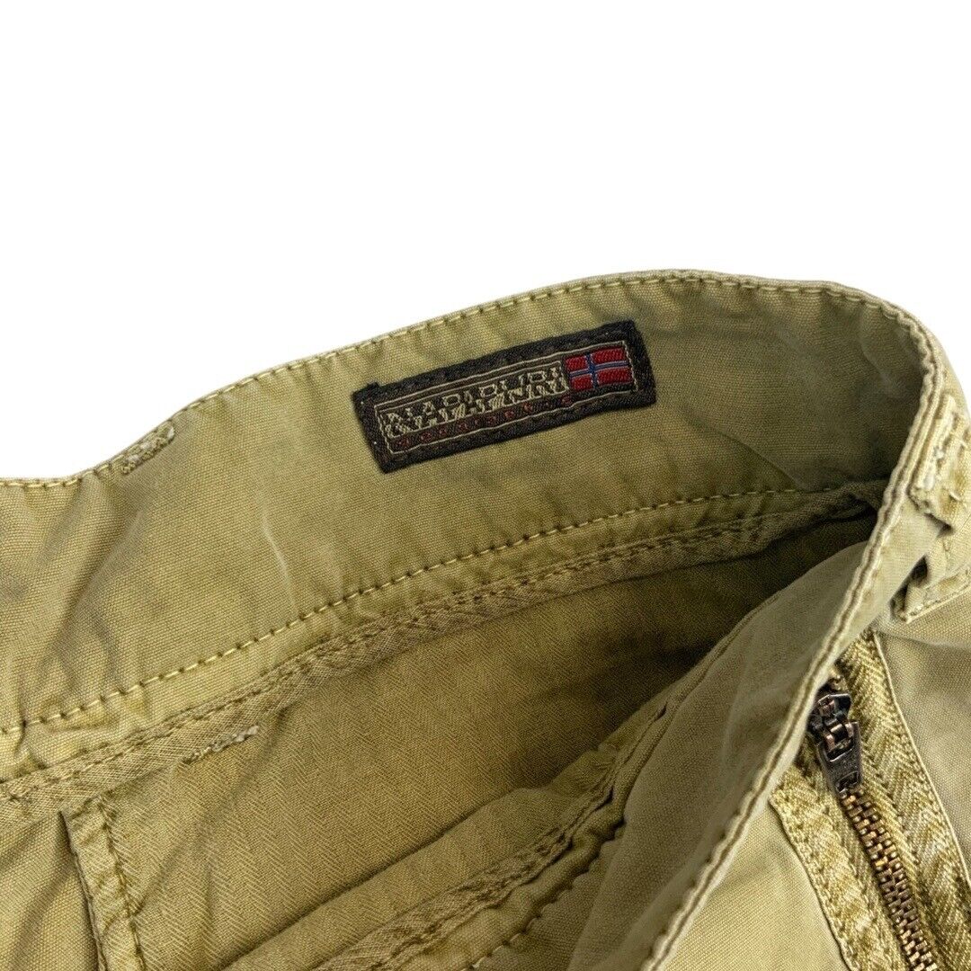 00's Beige Napapijri Expedition Camp Multi-Pocket Cargo Shorts Medium