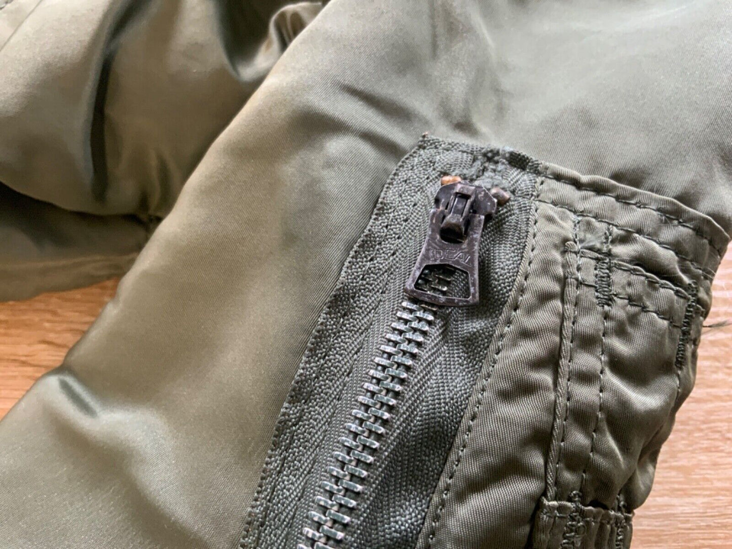 VTG ALPHA INDUSTRIES MA-1 USAF PILOT FLYING JACKET OLIVE GREEN NYLON SML 38”