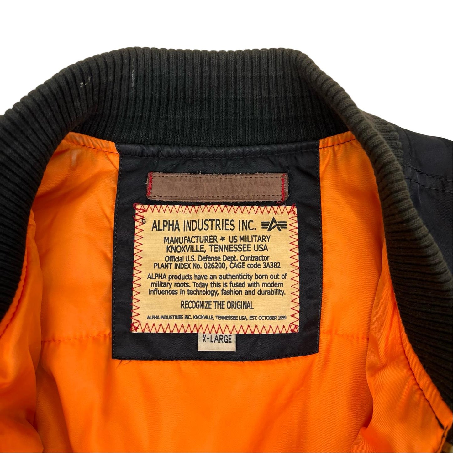 ALPHA INDUSTRIES MA-1 USAF PILOT FLYING JACKET BLACK NYLON L 42