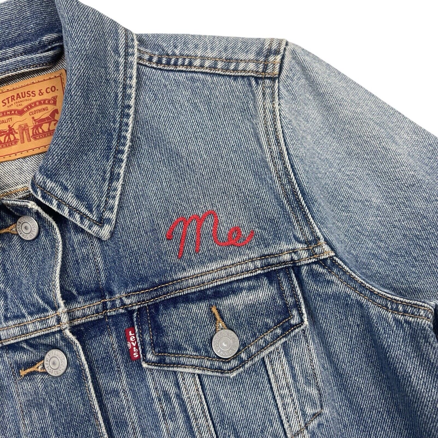 LTD EDTN LEVIS CHAINSTITCH EMBROIDERED TYPE 3 TRUCKER DENIM JACKET XS 34”