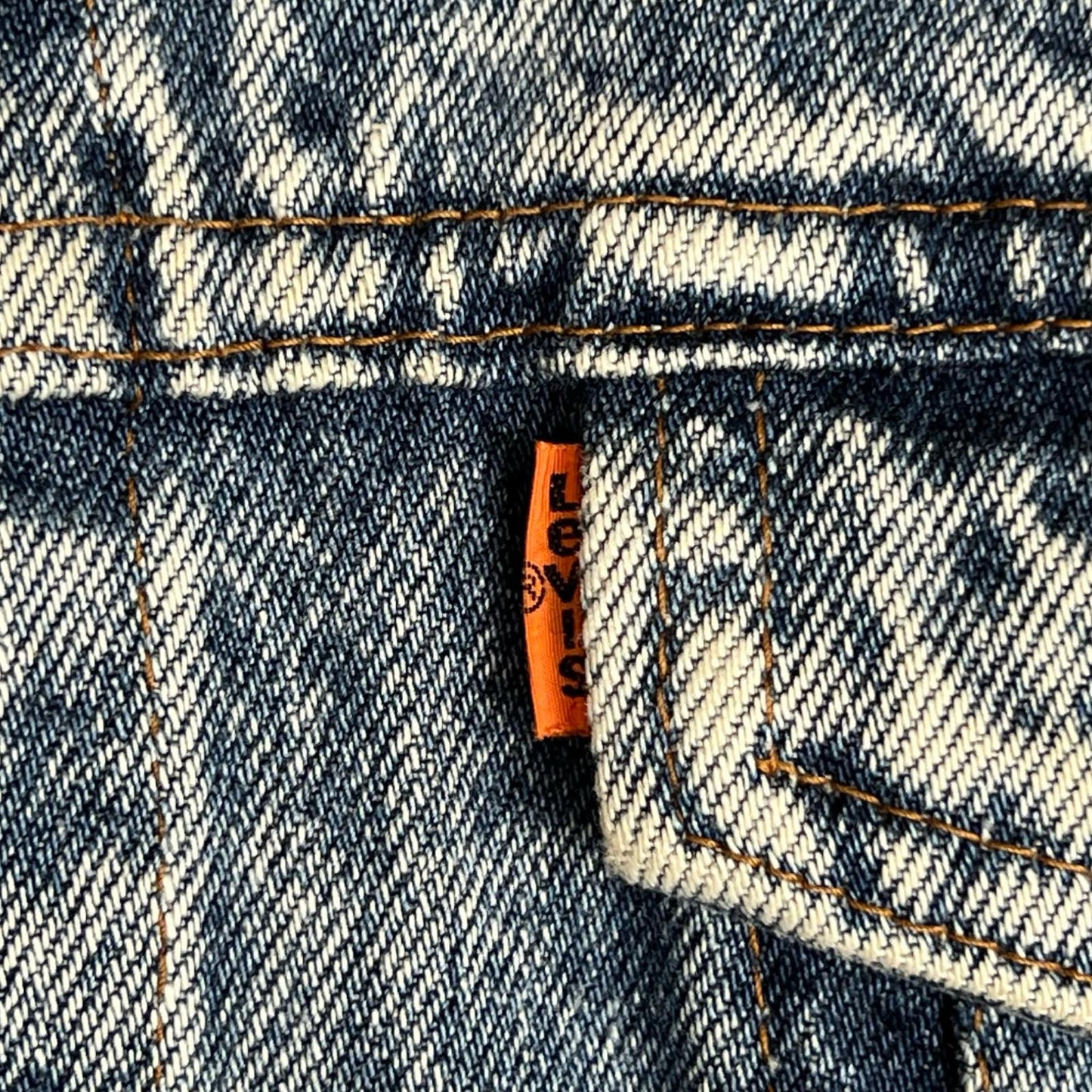 VTG 1980s LEVIS ALASKA ORANGE TAB ACID WASH DENIM JACKET L 42