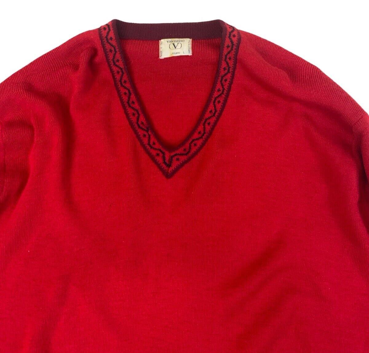 VINTAGE VALENTINO RED V NECK JUMPER SIZE L