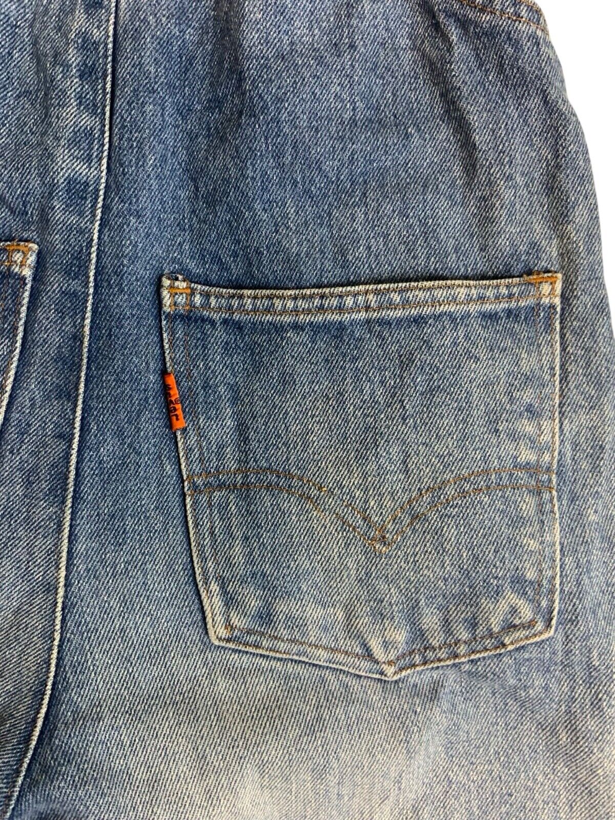 VTG 1980s LEVIS ORANGE TAB UNISEX DENIM DUNGAREES MID-LIGHT FADE 26”W 32”L