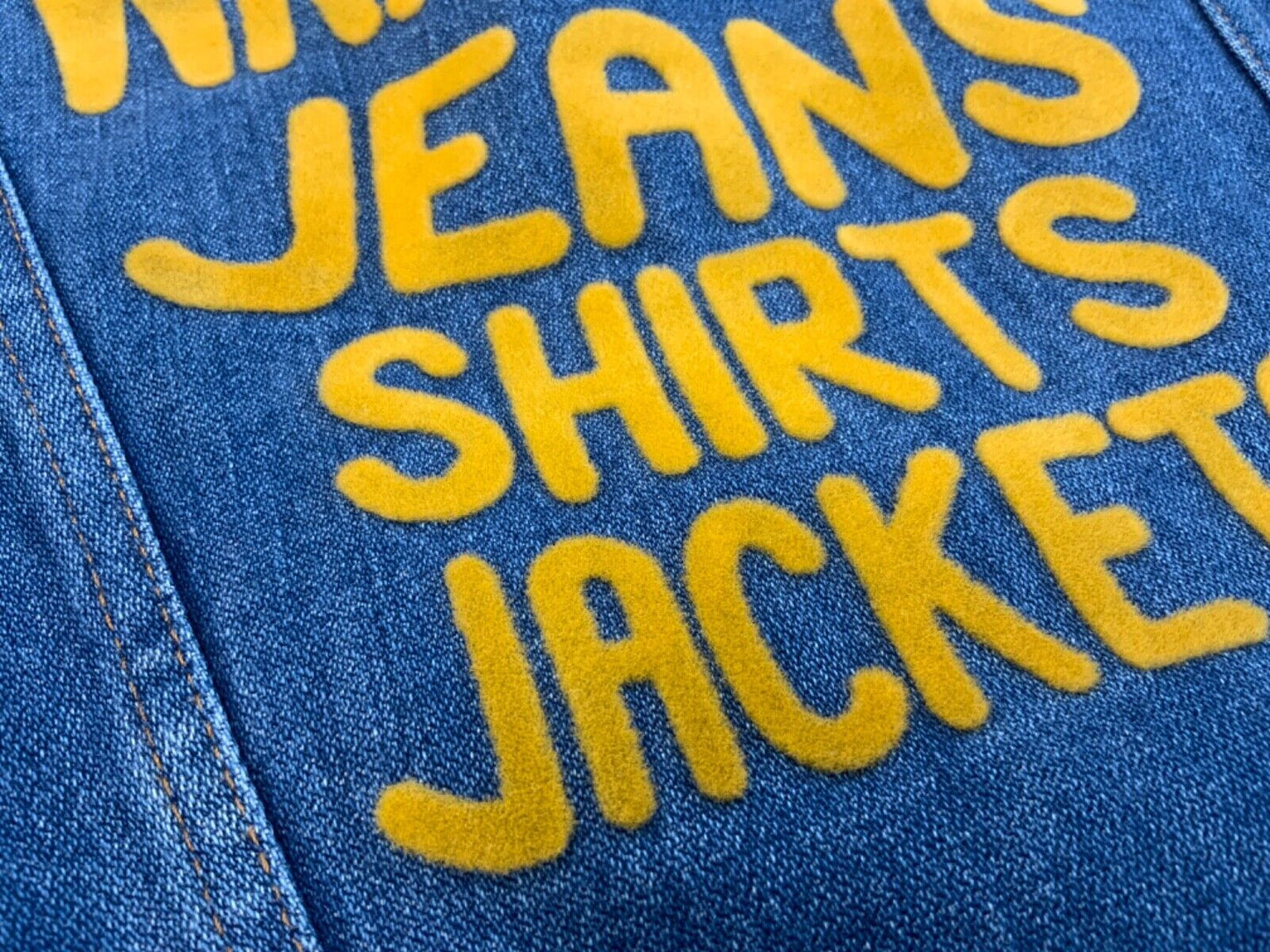 VTG WRANGLER REAR FELT LOGO 4 POCKET DENIM WESTERN JACKET COWBOY RODEO S 38”
