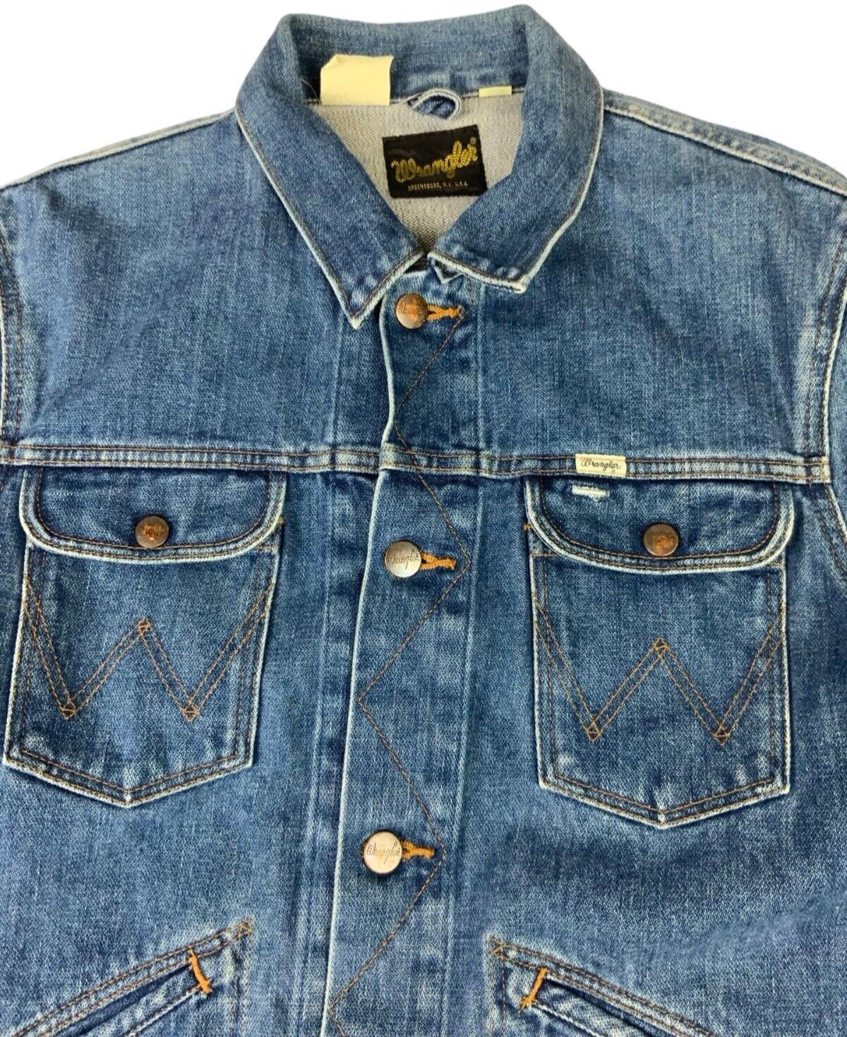 VTG WRANGLER REAR FELT LOGO 4 POCKET DENIM WESTERN JACKET COWBOY RODEO S 38”