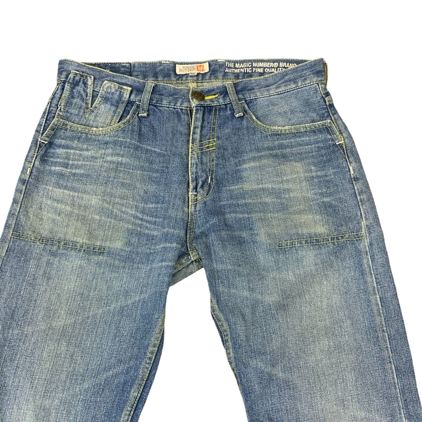 MAGIC NUMBER JAPAN DISTRESSED LIGHT WASH DENIM JEANS W32 L31