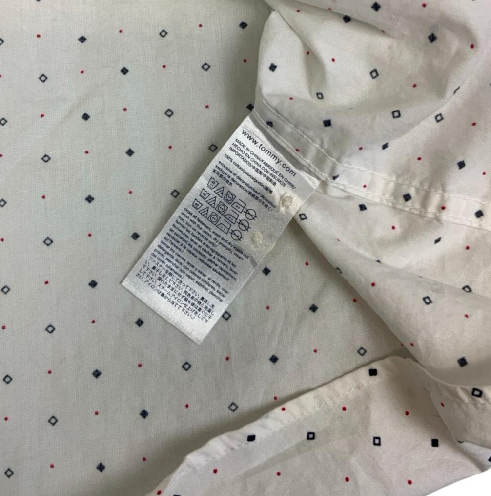 VTG 00S TOMMY HILFIGER MEN'S CLASSIC FIT WHITE LONG-SLEEVED SHIRT LARGE 45"