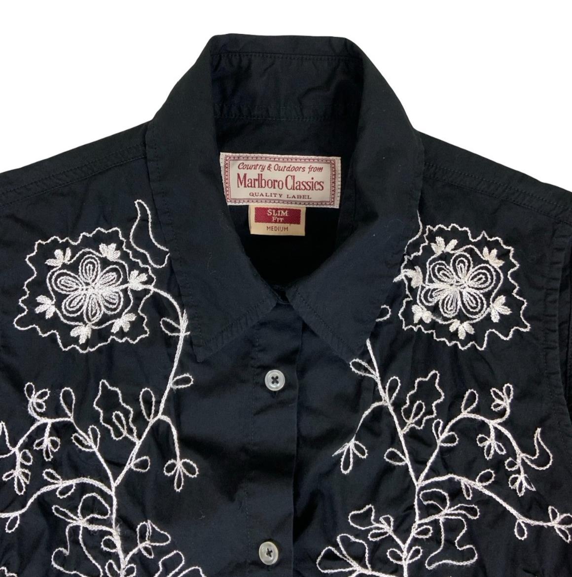 VTG 90S MARLBORO CLASSIC BLACK WHITE EMBROIDERED SLEEVELESS BLOUSE SMALL 8