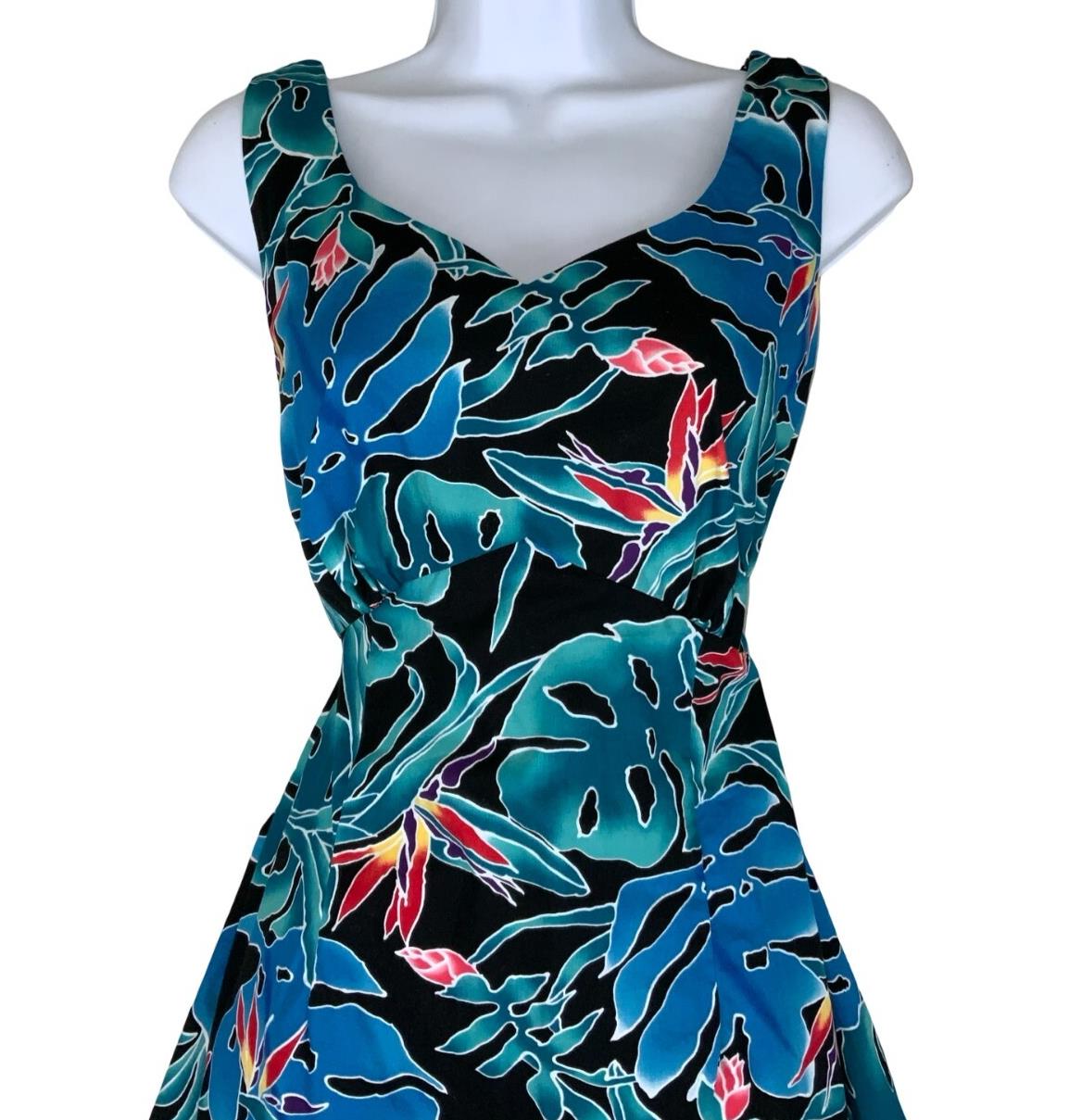 THE HAWAIIAN ORIGINAL 'HILO HATTIES' BLACK BLUE RED FLORAL SUMMER DRESS M