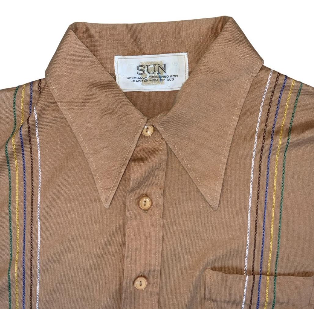 VTG 70s 80s 'SUN' TAN BROWN BEIGE STRIPE EMBROIDERED DAGGER COLLAR POLO SHIRT S
