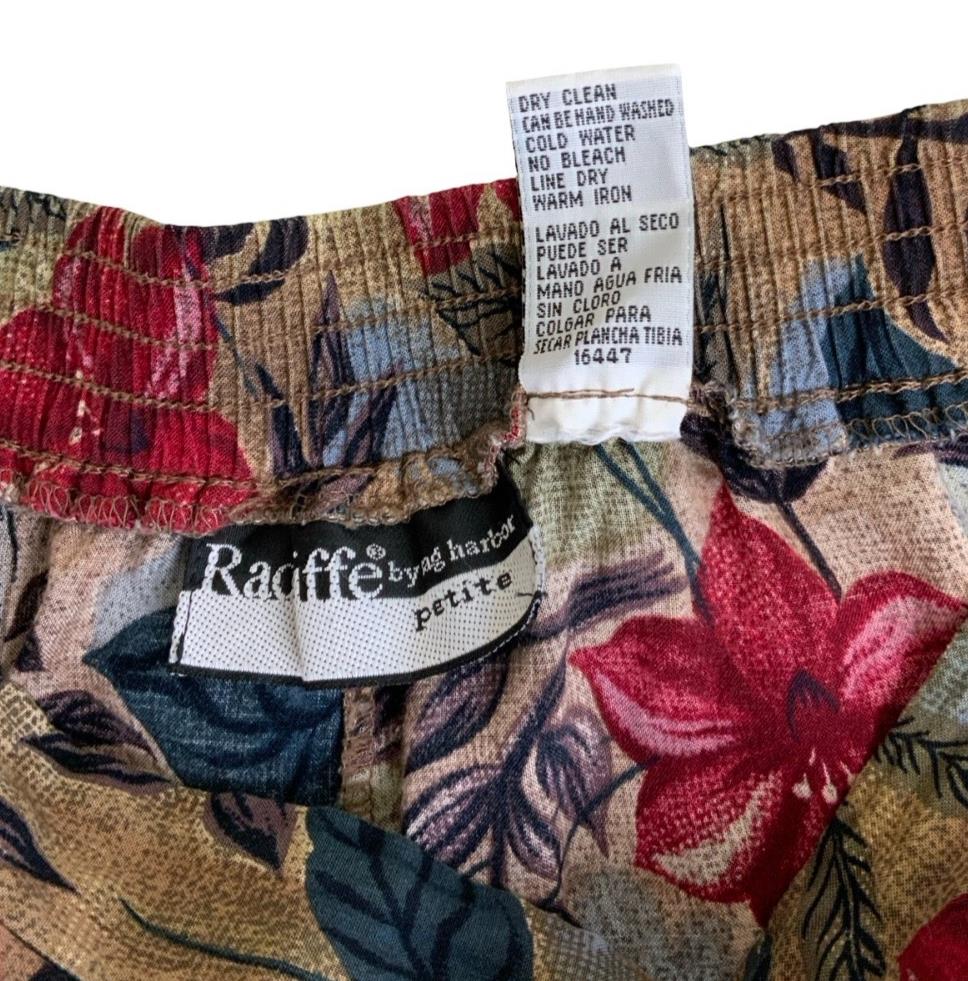 VTG 90s 'RADDIFFE' BY SAG HARBOR RED BROWN BLUE FLORAL SUMMER BEACH SHORTS M