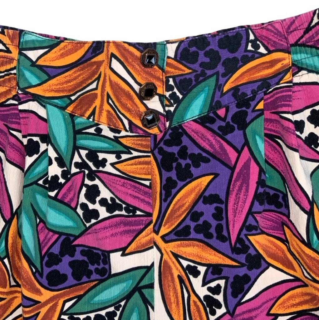 VTG 90s y2k 'JOAN WALTERS' HIGH-WAISTED ORANGE PINK GREEN BOTANICAL SHORTS S M