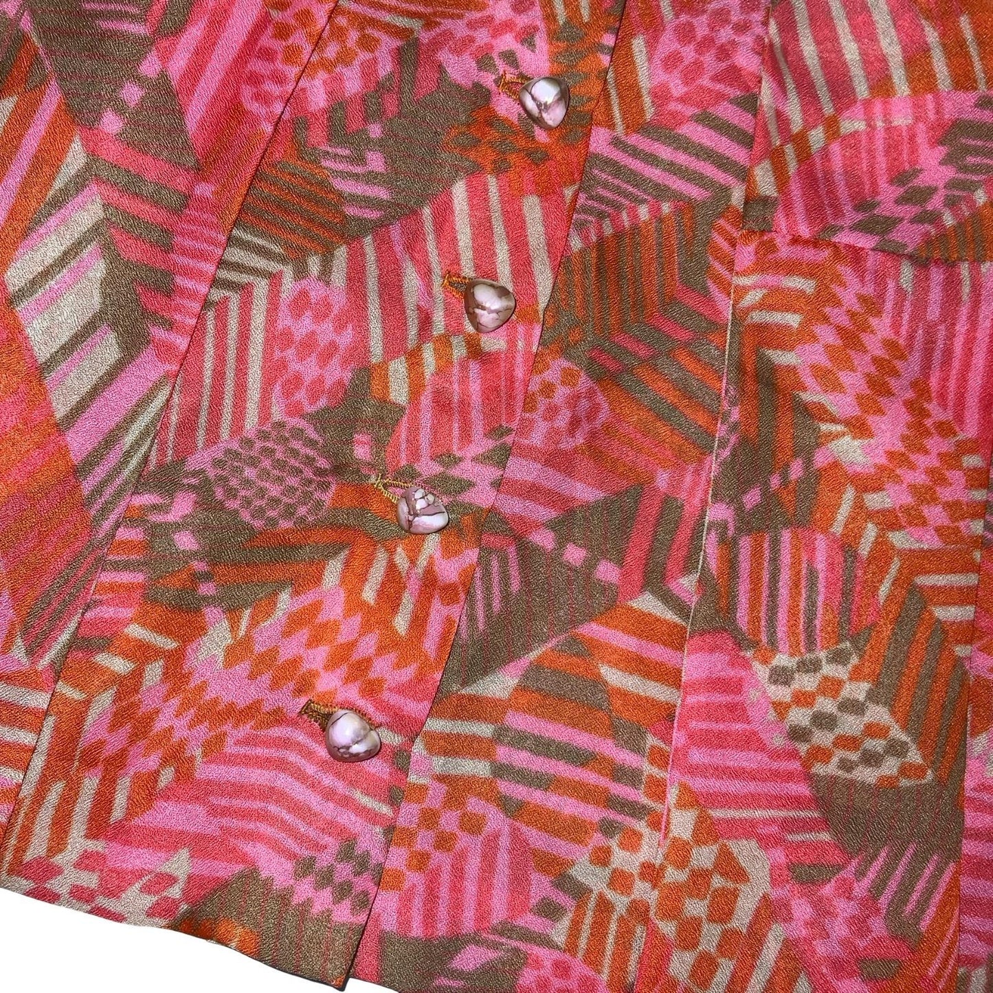 VTG 60s MOD PSYCHEDELIC GEOMETRIC RED PINK SLEEVELESS PUSSY BOW BLOUSE L 16