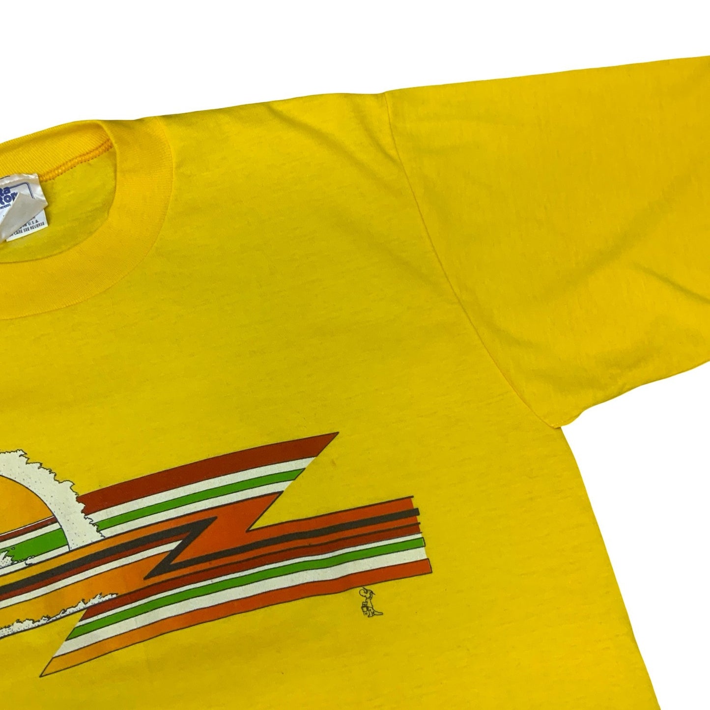 VTG 90S SPORTSWEAR WATER SKIING YELLOW SINGLE STITCH GRAPHIC TEE EXTRA LARGE XL