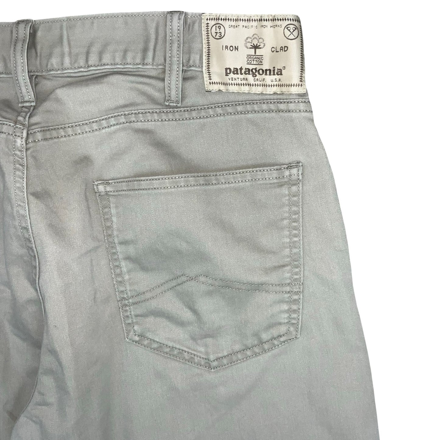 VTG 'PATAGONIA' LIGHT GREY MID-RISE STRAIGHT WORK-WEAR RECYCLED CHINOS W31 L30